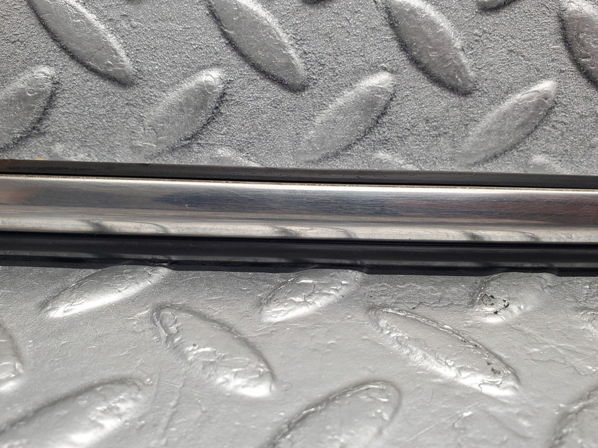 50744 Mercedes-Benz W108 280SE 3.5 Front Left Fender Wing Centre Moulding Trim