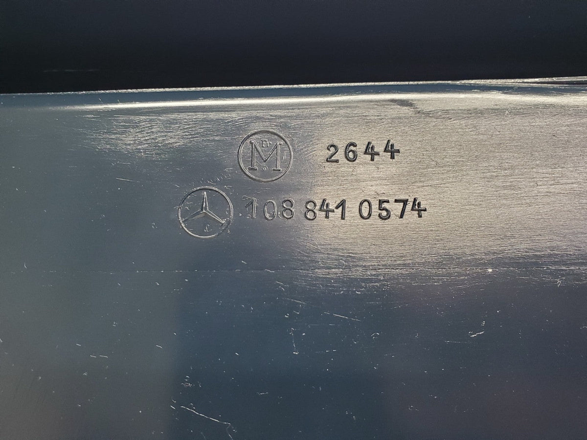 50617 Mercedes-Benz W108 280SE 3.5 Centre Console Tray Blue A1088410574