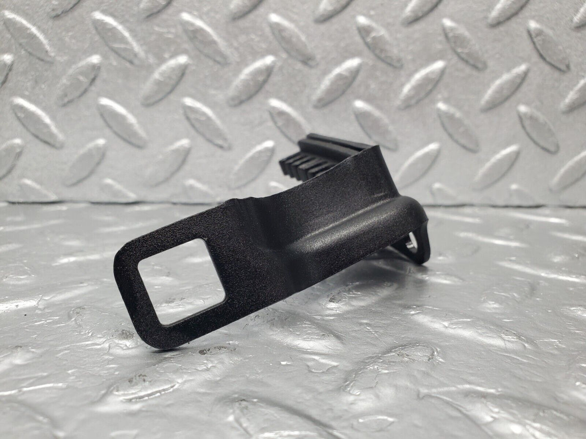 46680 Mercedes-Benz C123 280CE Coupe Ignition Coil Cable Wire Bracket