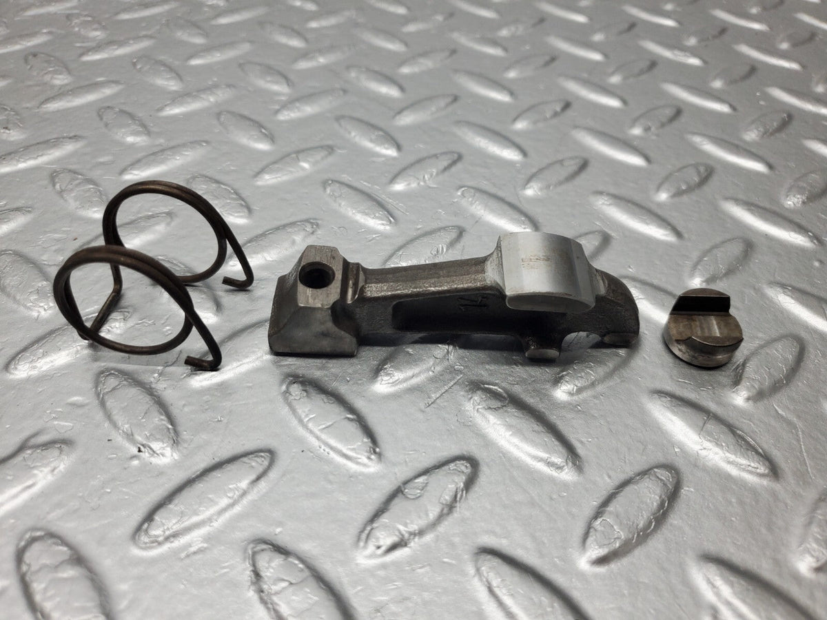 48863 Mercedes-Benz W108 Valve Rocker Arm With Retaining Spring & Tappet