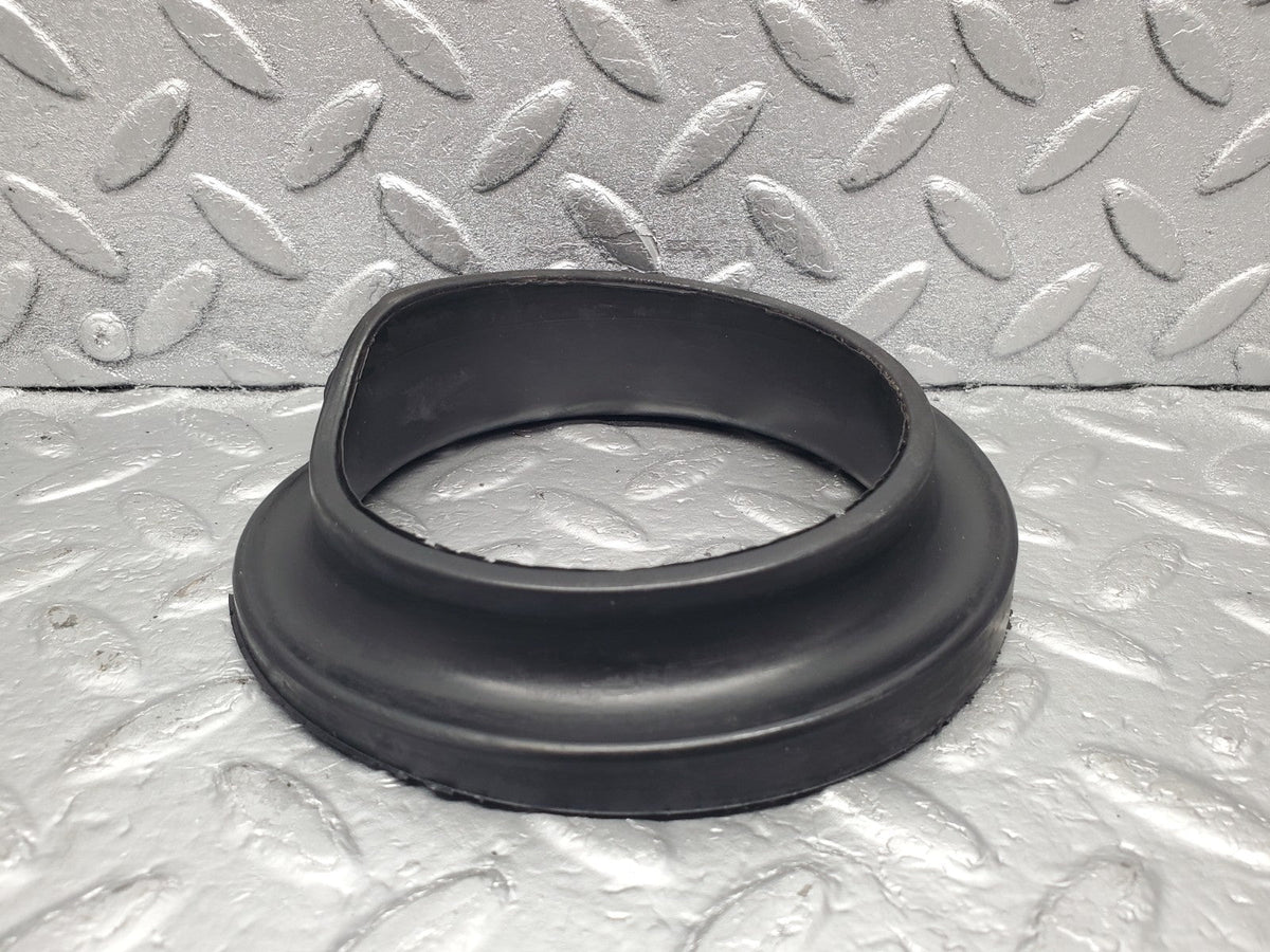 50944 Mercedes-Benz W108 280SE 3.5 Rubber Bushing 18mm A1083250385