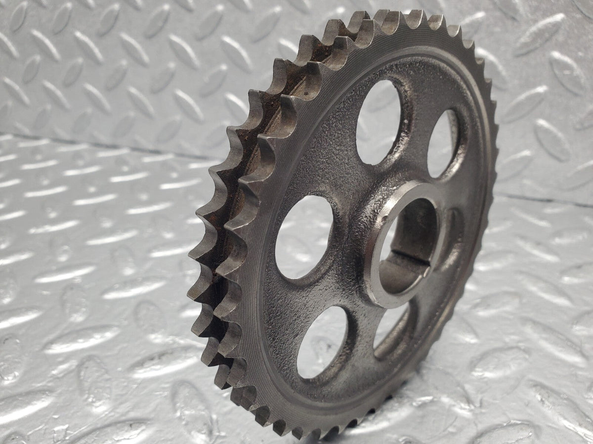 48825 Mercedes-Benz W108 Camshaft Timing Gear A1210520201
