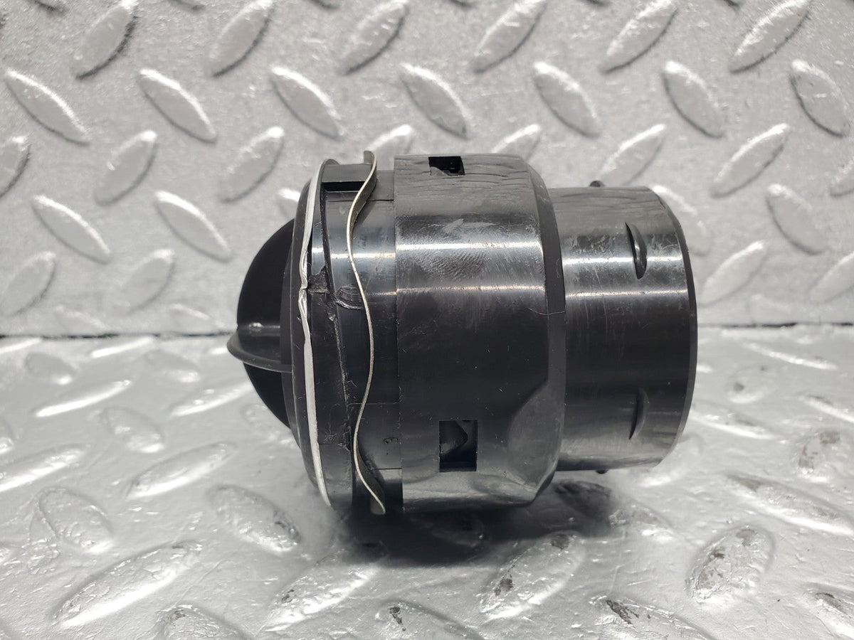 51366 Mercedes-Benz C107 R107 Dashboard Air Vent