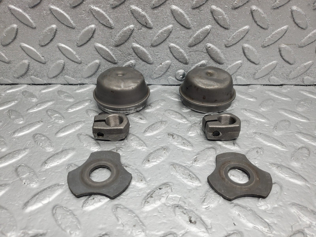50016 Mercedes-Benz R107 380SL Wheel Hub Locking Cap Sets