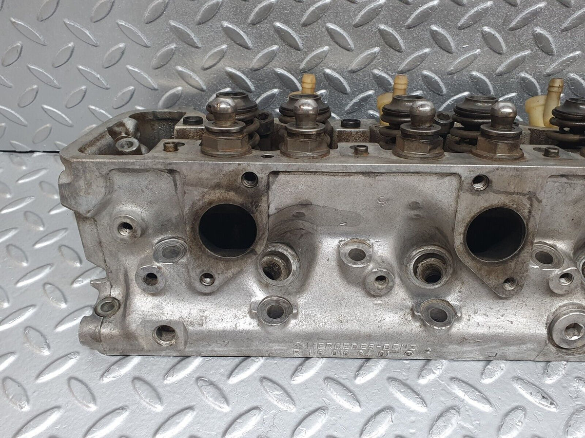 43840 Mercedes-Benz C126 380SEC Coupe Cylinder Head Right Side A1160163401
