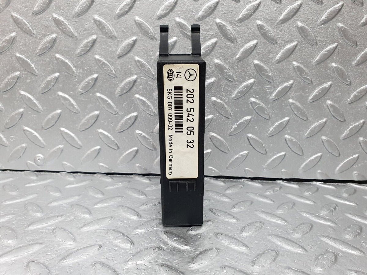 41863 Mercedes-Benz W202 C200 Light Control Unit Hella A2025420532