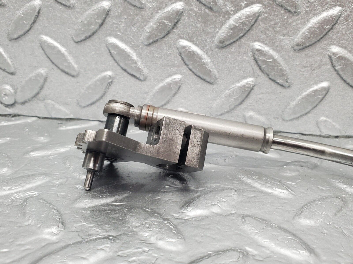 46305 Mercedes-Benz W124 280E Automatic Gearbox Linkage 722.433 A1262780012