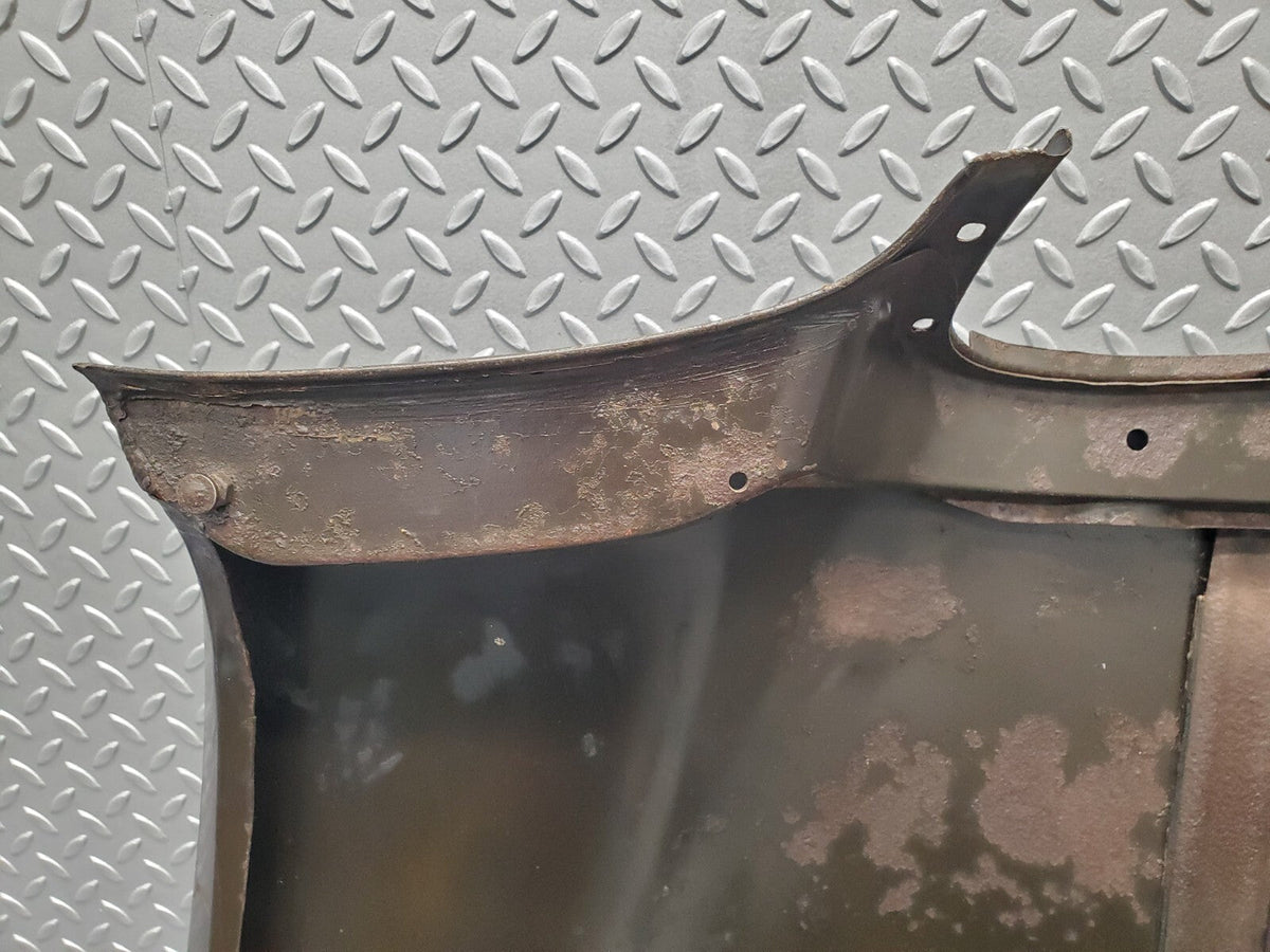 48746 Mercedes-Benz W108 Bonnet