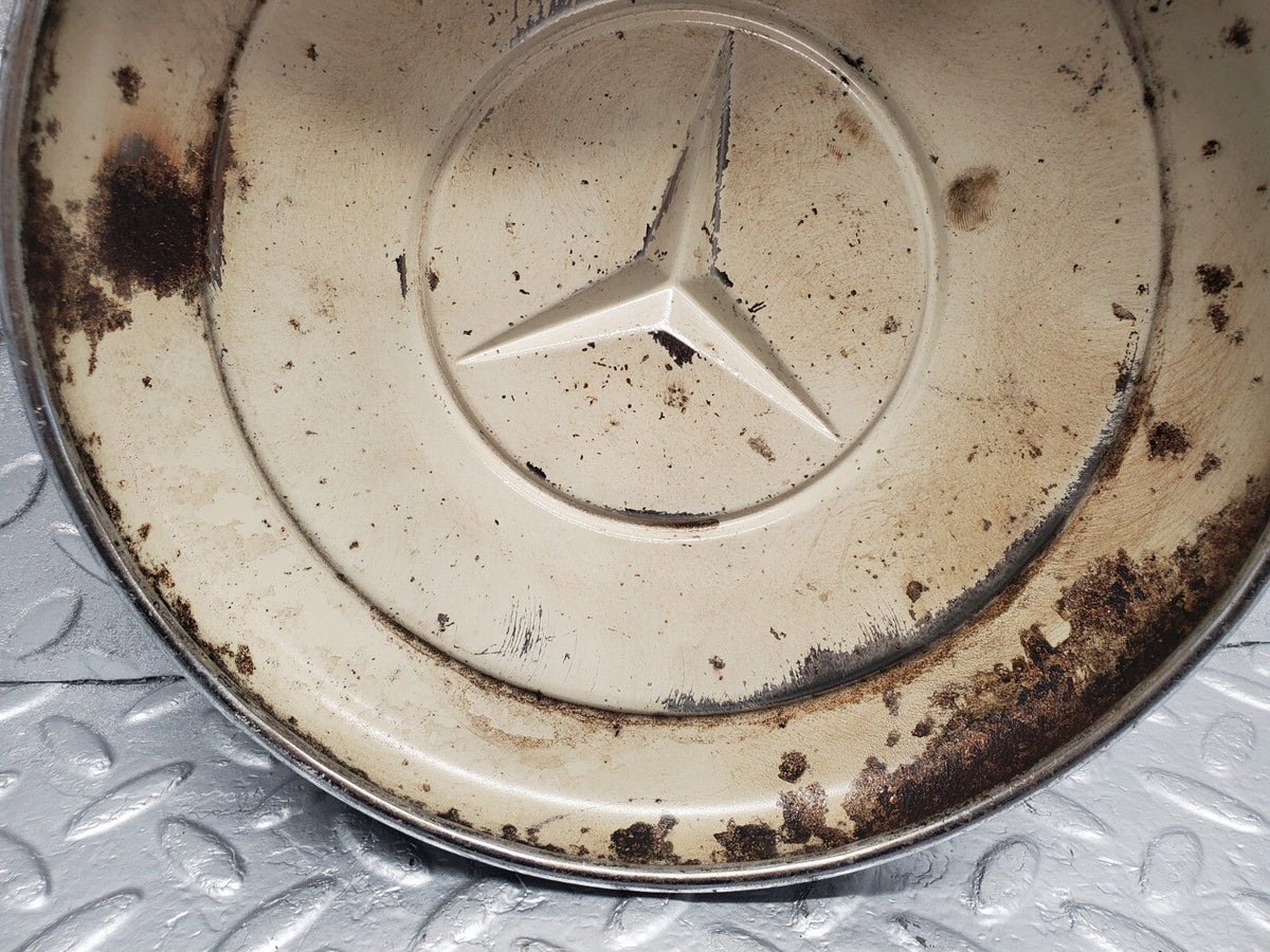 48386 Mercedes-Benz Chrome Wheel Hub Cap