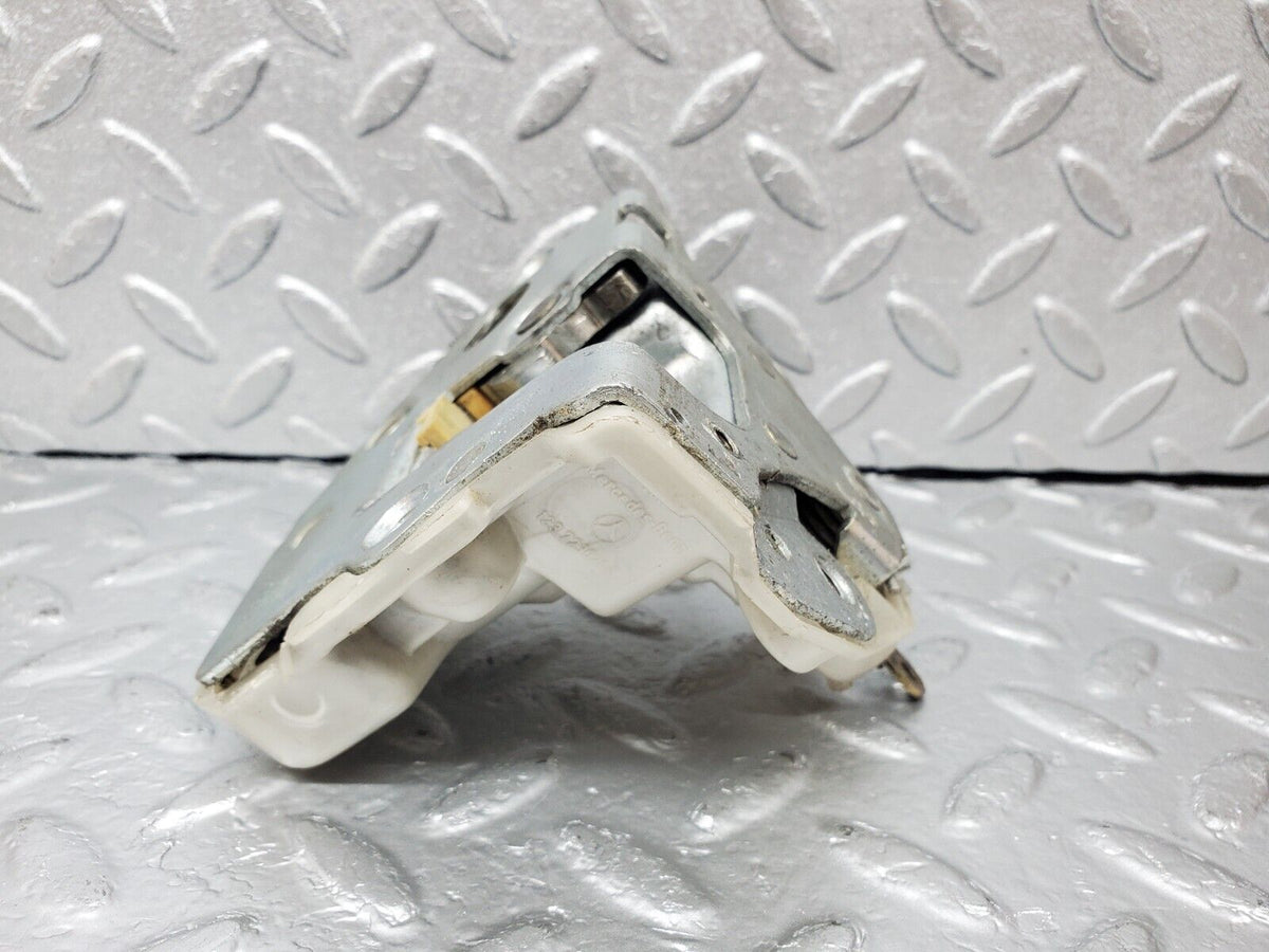 45620 Mercedes-Benz W126 420SE Front Right Door Lock Mechanism A1237230208