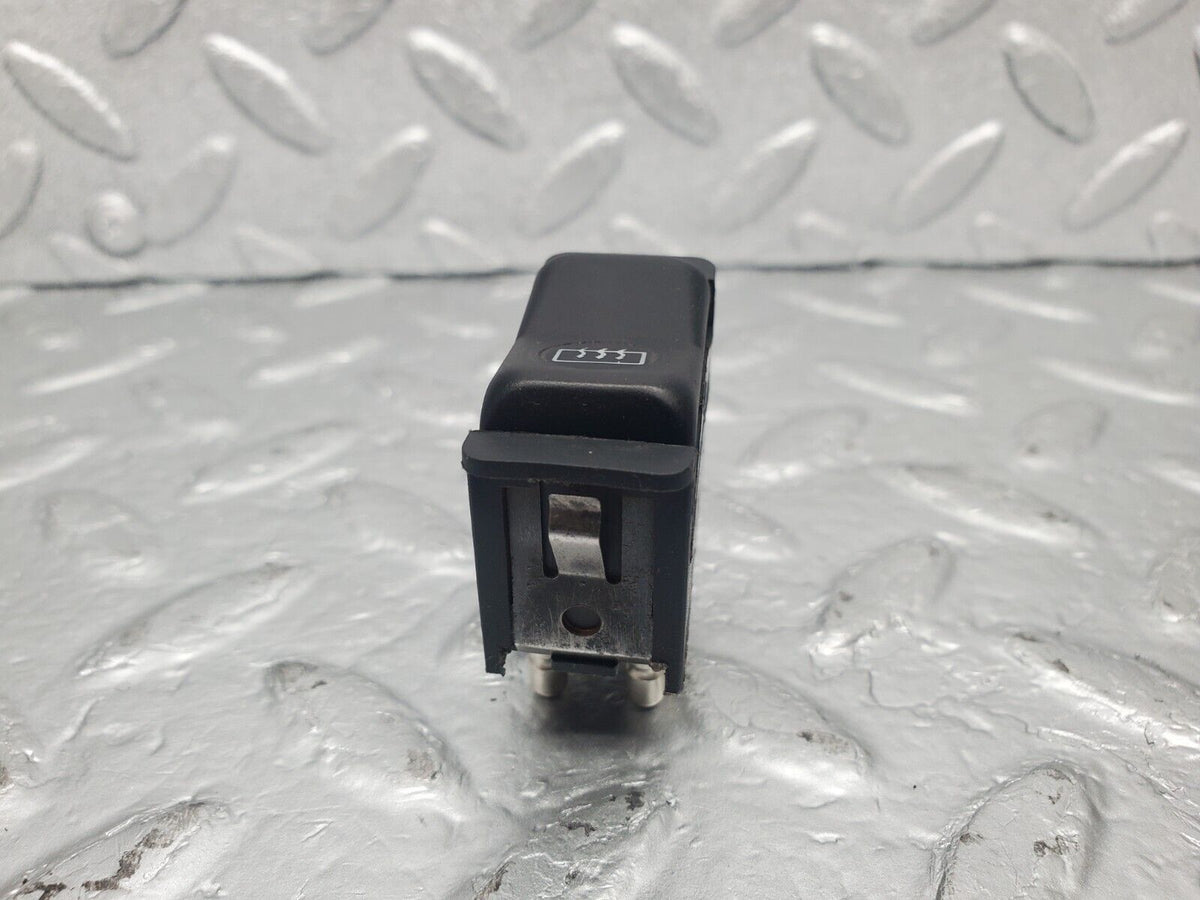 47370 Mercedes-Benz C126 500SEC Coupe Rear Windscreen Defroster Switch A0008206110