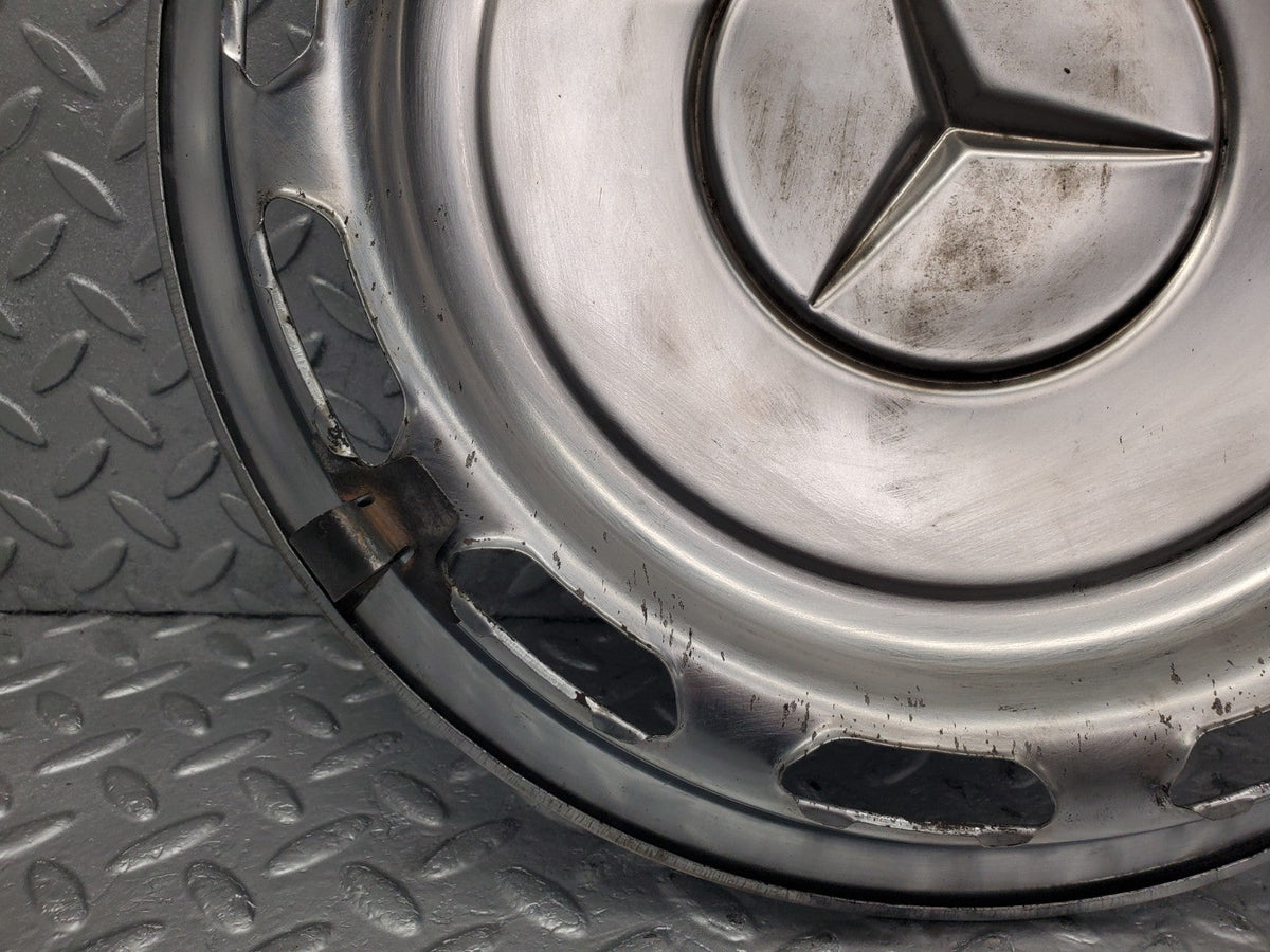 50854 Mercedes-Benz W108 280SE 3.5 Wheel Trim Hub Cap 14"