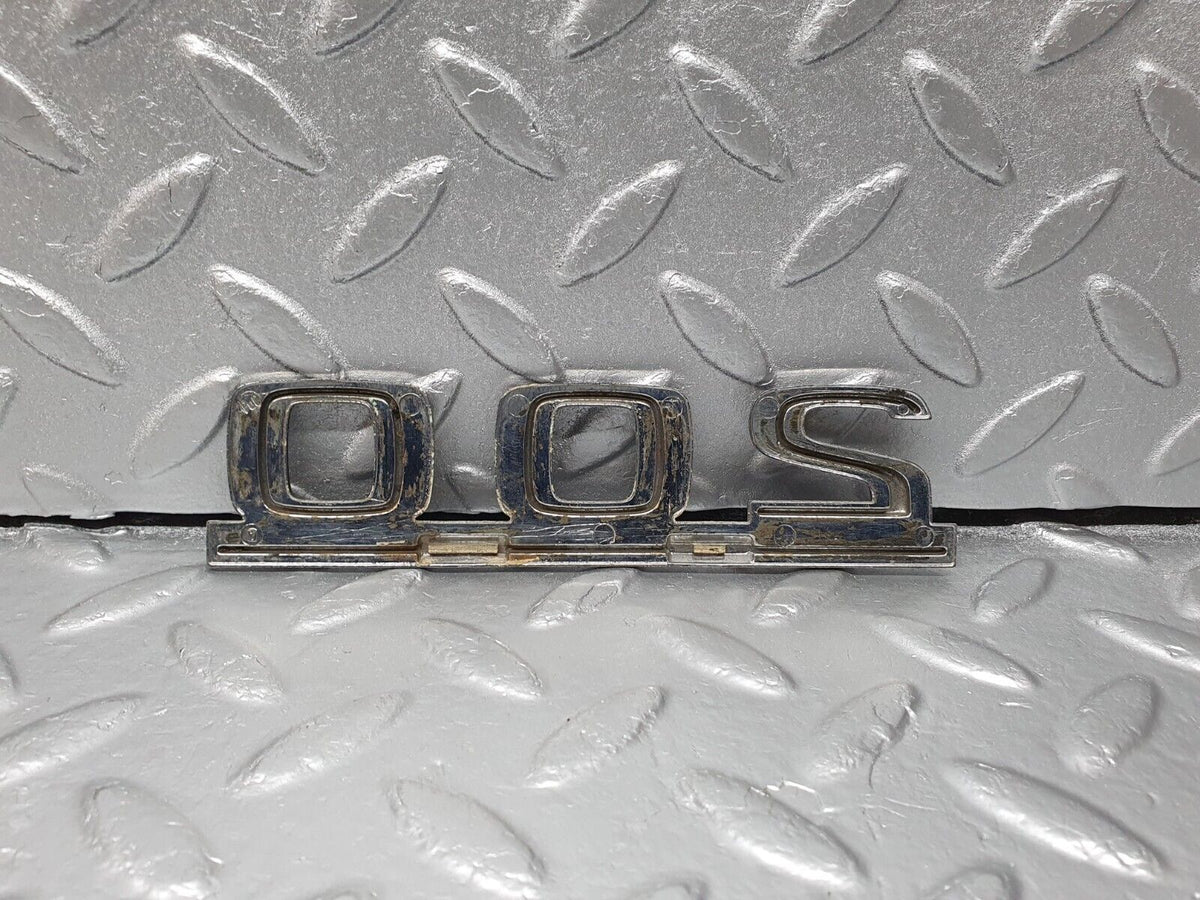 41699 Mercedes-Benz W124 200E Trunk Badge Emblem