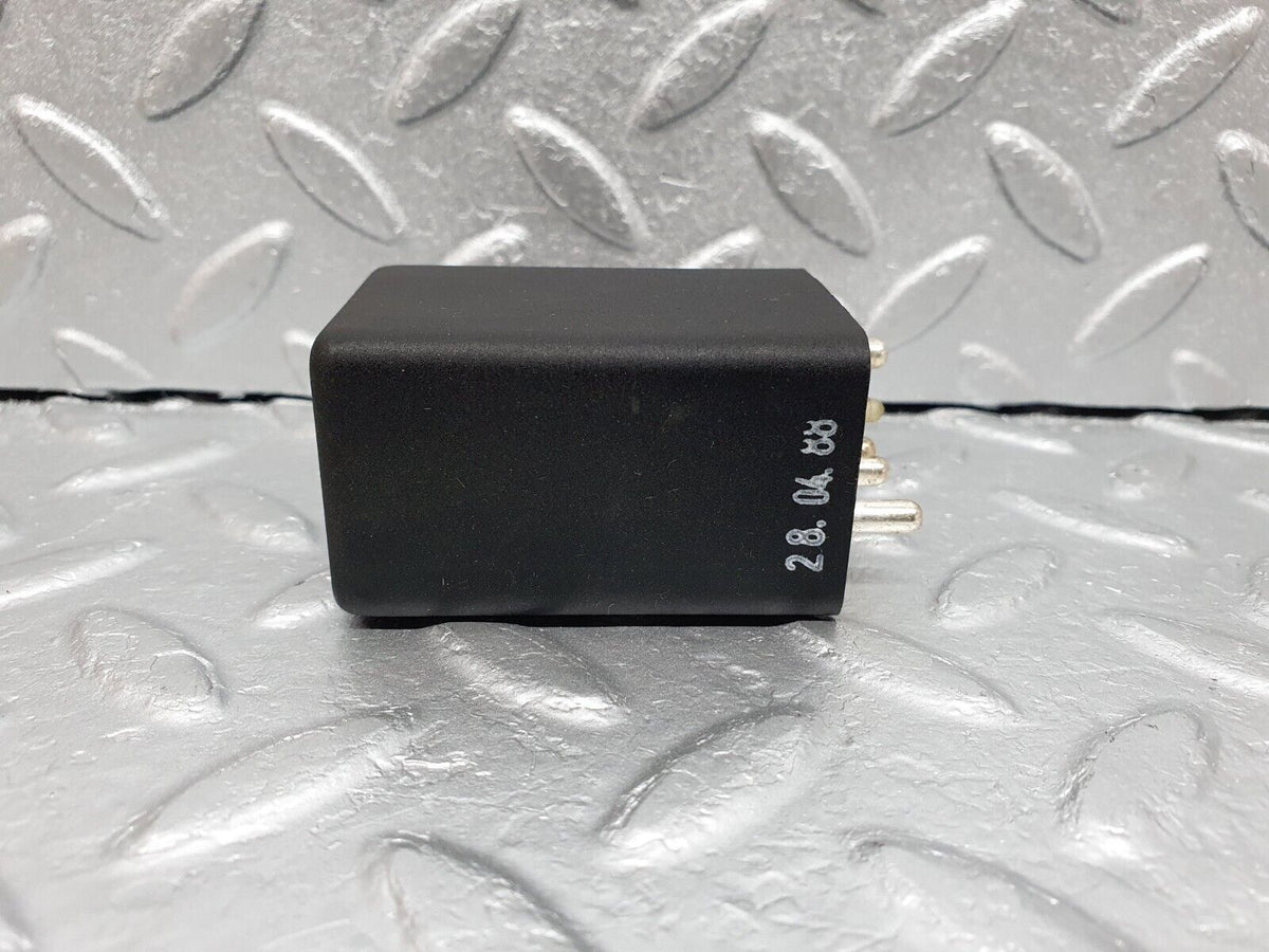 41639 Mercedes-Benz W124 200E Multi Purpose Relay A0015457305