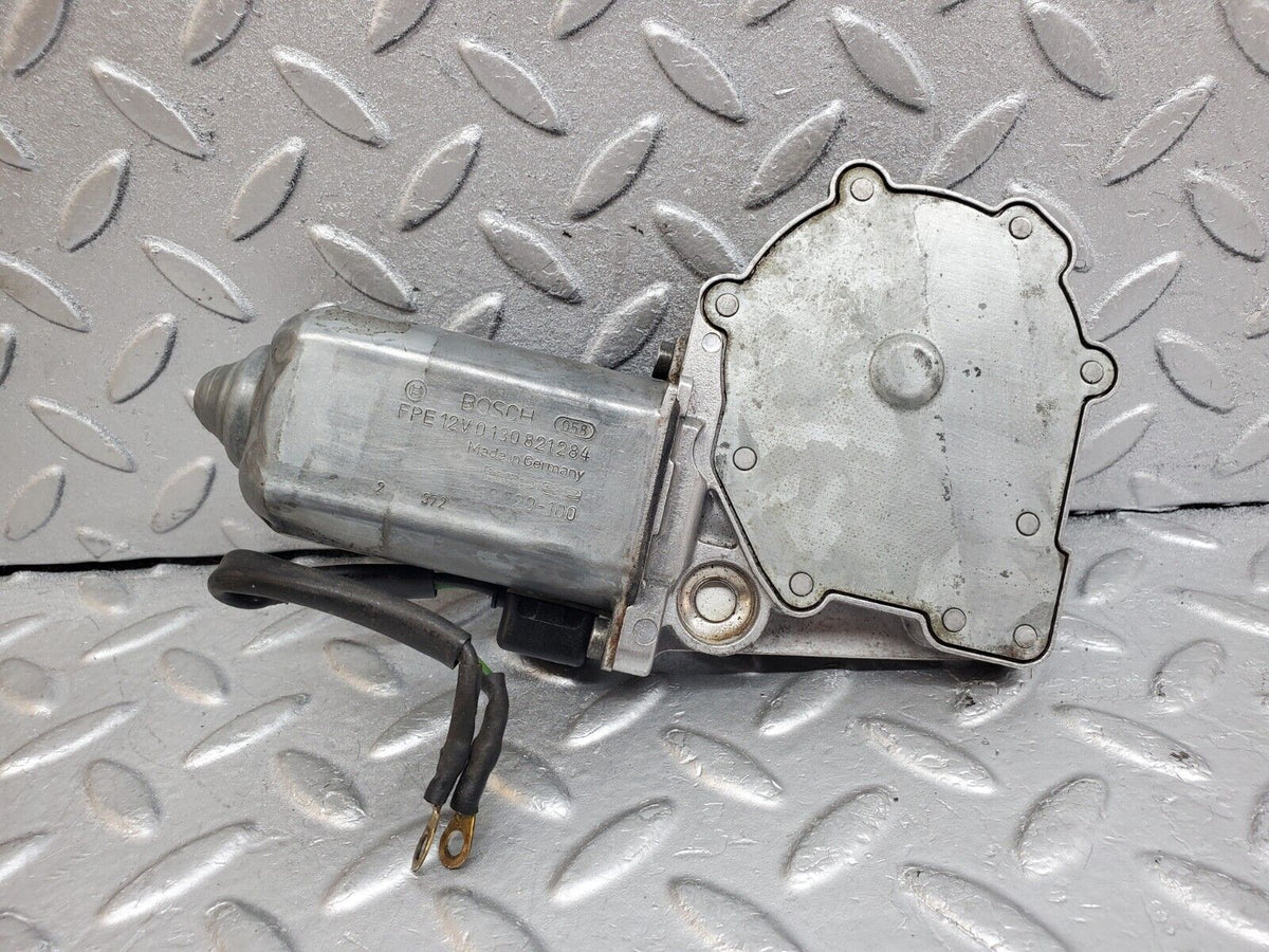 44796 Mercedes-Benz W124 220E Window Regulator Motor Front Left Bosch 0130821284