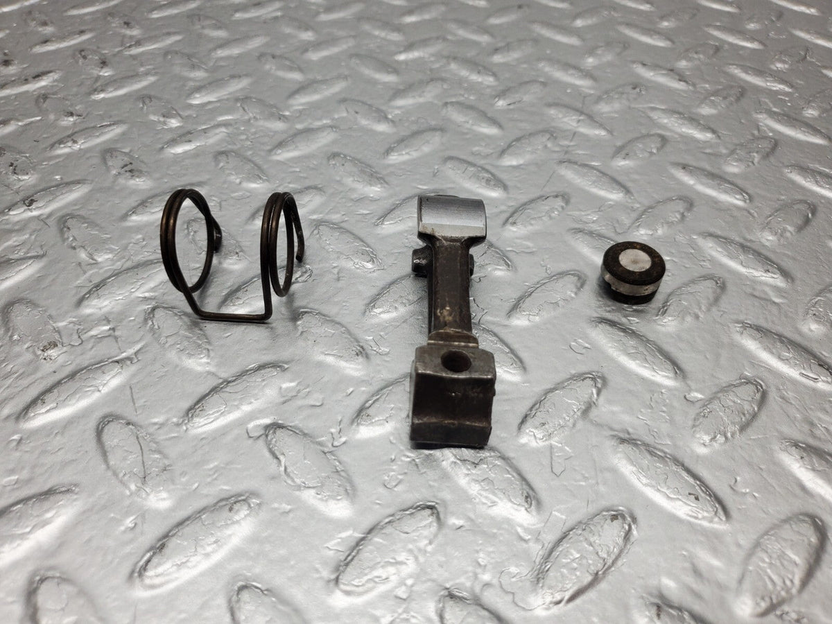 48875 Mercedes-Benz W108 Valve Rocker Arm With Retaining Spring & Tappet