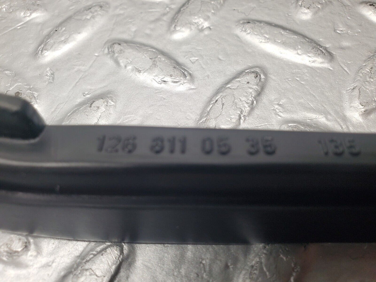 47327 Mercedes-Benz C126 500SEC Coupe Left Wing Mirror Rubber Seal A1268110535