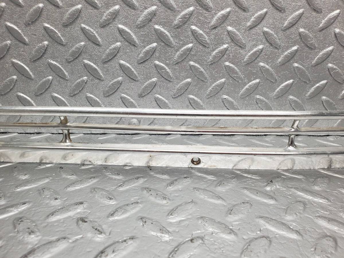 48452 Mercedes-Benz W108 Air Intake Chrome Grill
