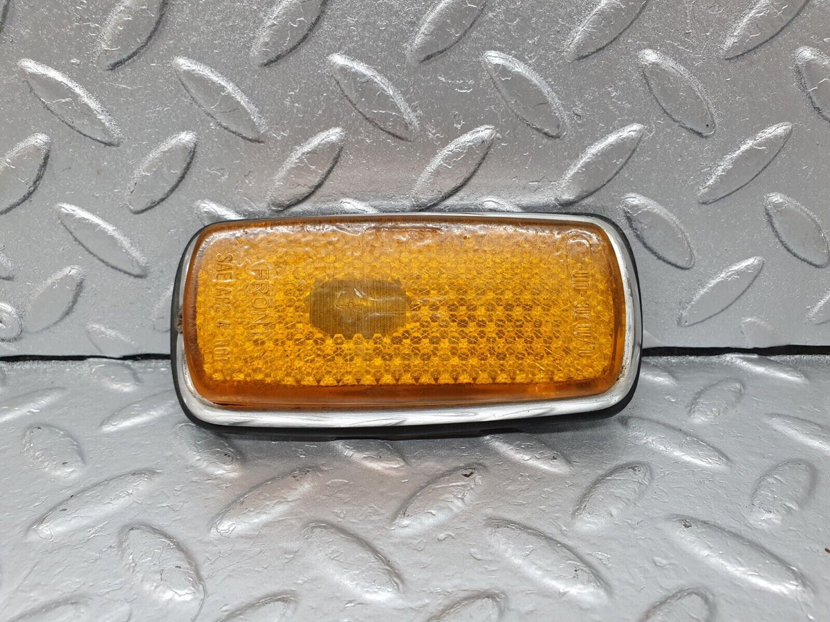 43120 Mercedes-Benz W108 280SE Front Right Side Position Light A0008260441