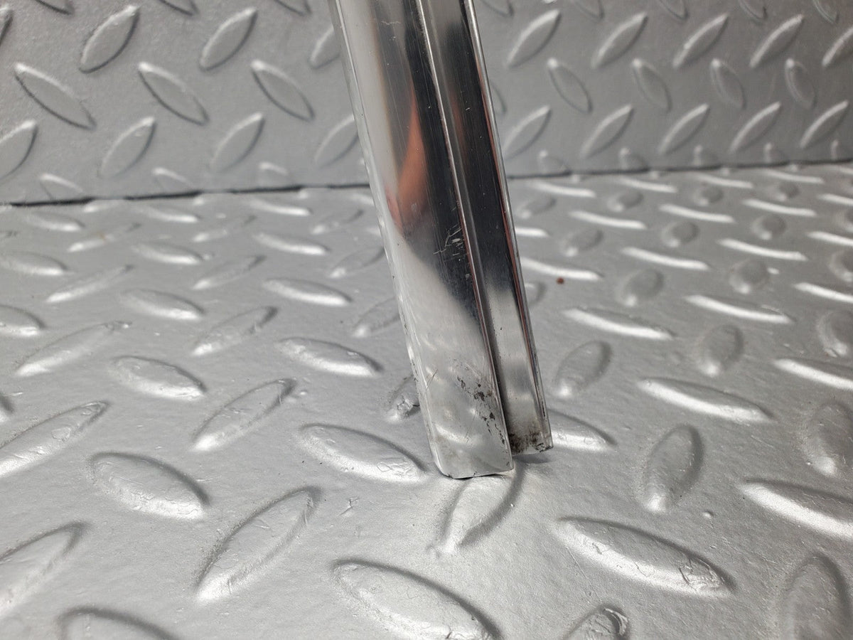 50171 Mercedes-Benz R107 SL Hardtop Windscreen Chrome Frame