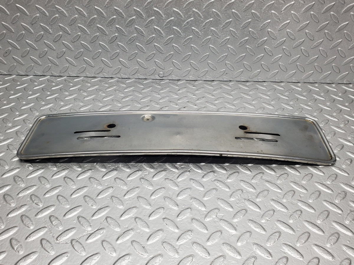 48578 Mercedes-Benz W108 Front Number Plate Holder