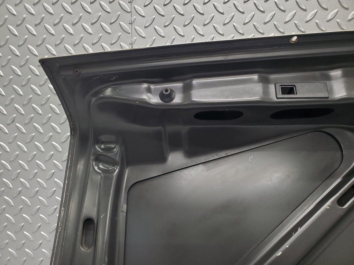 46100 Mercedes-Benz W126 420SE Boot Lid Trunk Door
