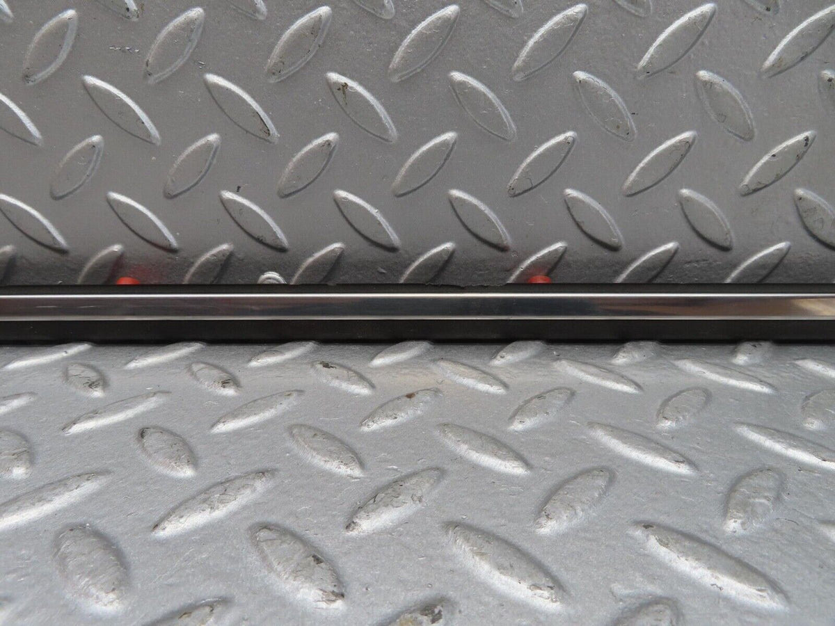 13445 Mercedes-Benz W123 200 Rear Right Door Centre Moulding Trim