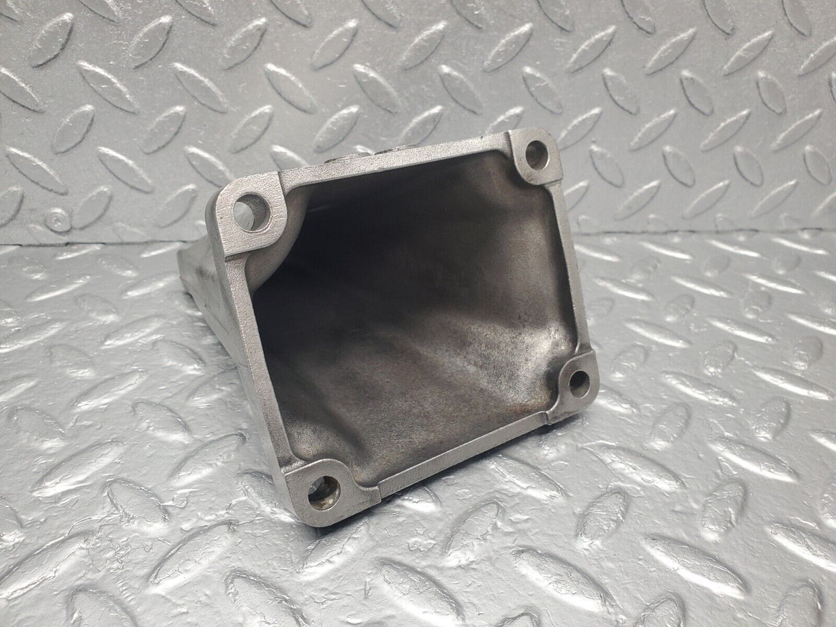 46167 Mercedes-Benz W124 280E Engine Mount Bracket Right Side A6032236204