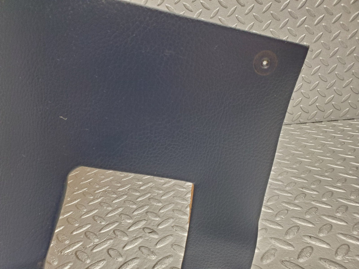 50616 Mercedes-Benz W108 280SE 3.5 Centre Cover Panel Blue A1086801667