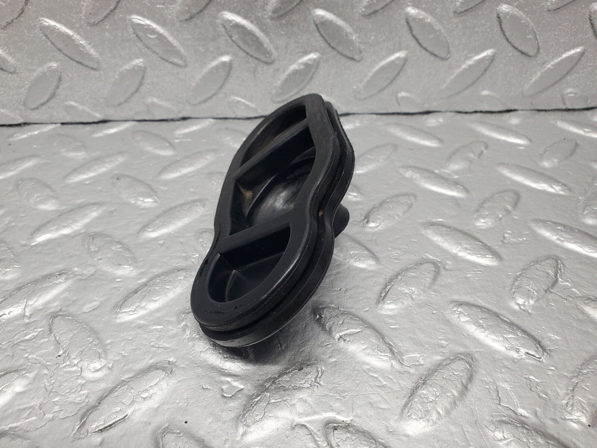 48998 Mercedes-Benz A124 320E Cabriolet Firewall Rubber Grommet A1249977281