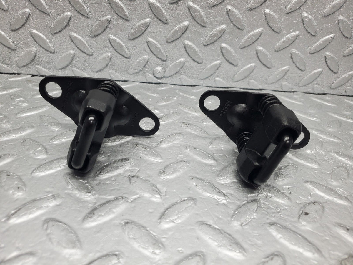 49611 Mercedes-Benz W126 C126 Bonnet Lock Catch Pair A1268800060