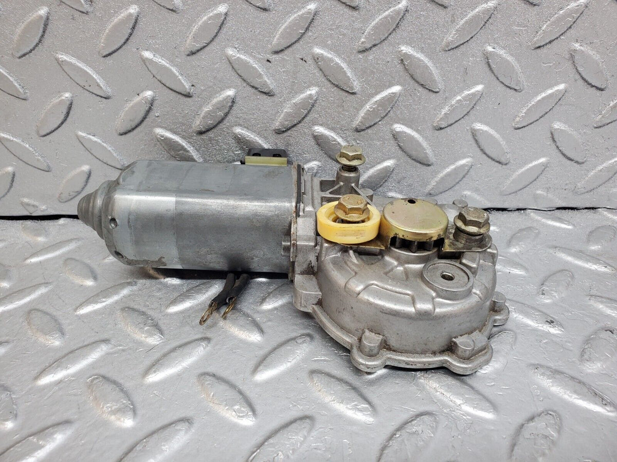 44796 Mercedes-Benz W124 220E Window Regulator Motor Front Left Bosch 0130821284