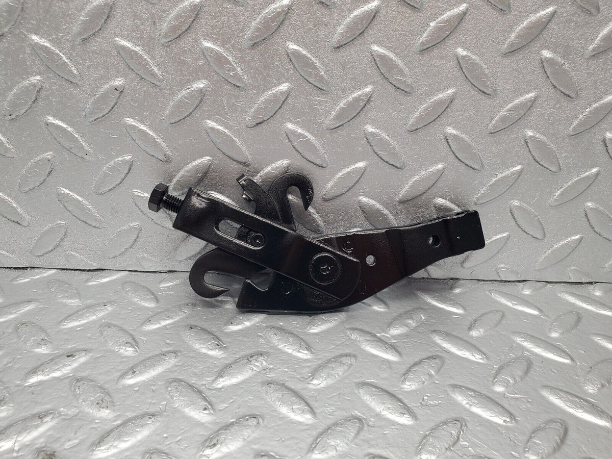 48033 Mercedes-Benz R230 350SL Coupe Handbrake Adjusting Handbrake Regulator