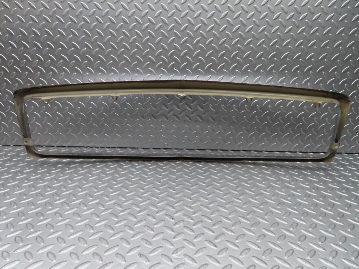 20766 Mercedes-Benz R107 450SL Bonnet Grill Chrome Frame