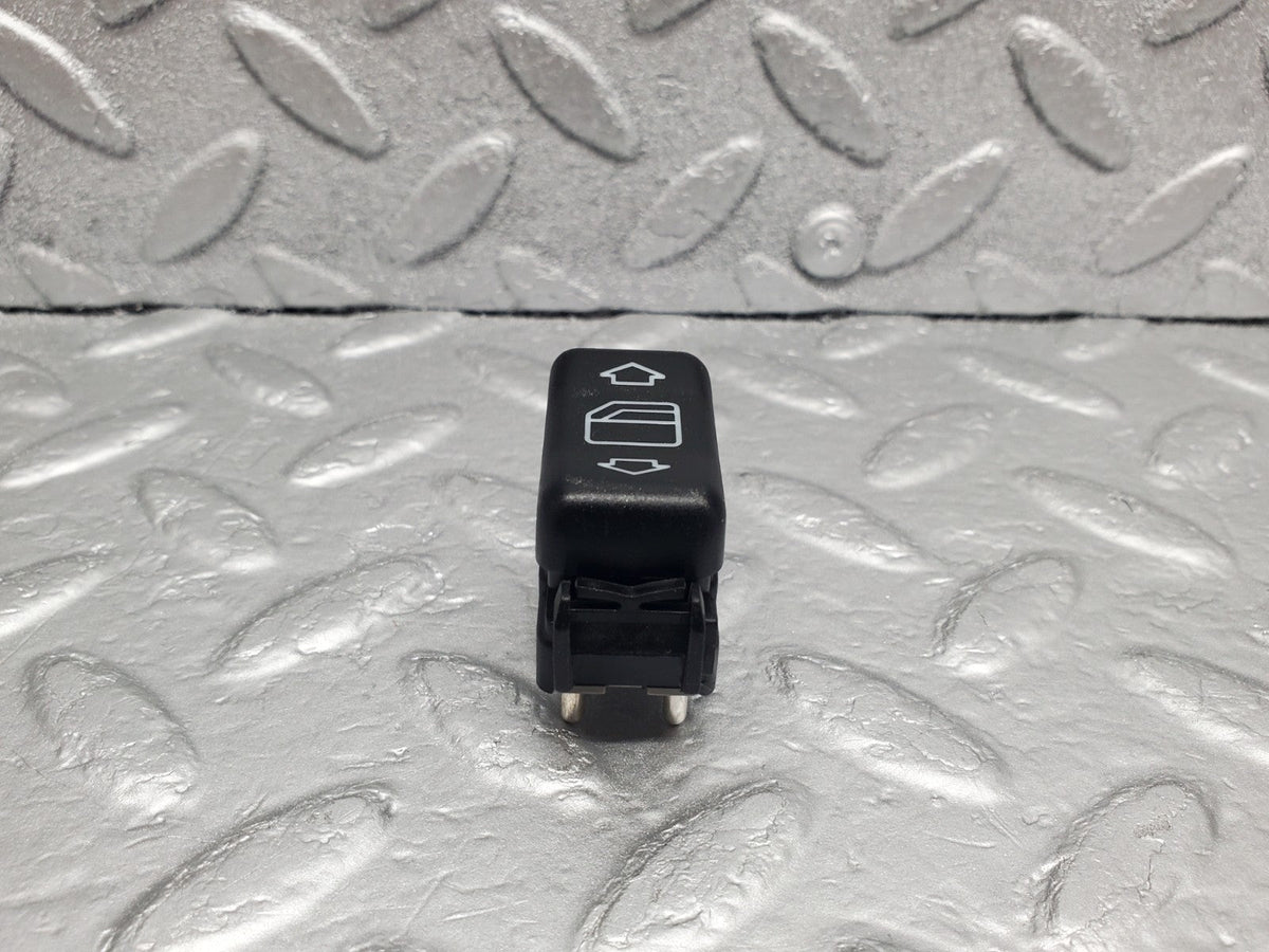 49104 Mercedes-Benz A124 320E Cabriolet Electric Window Switch Left A1248209310