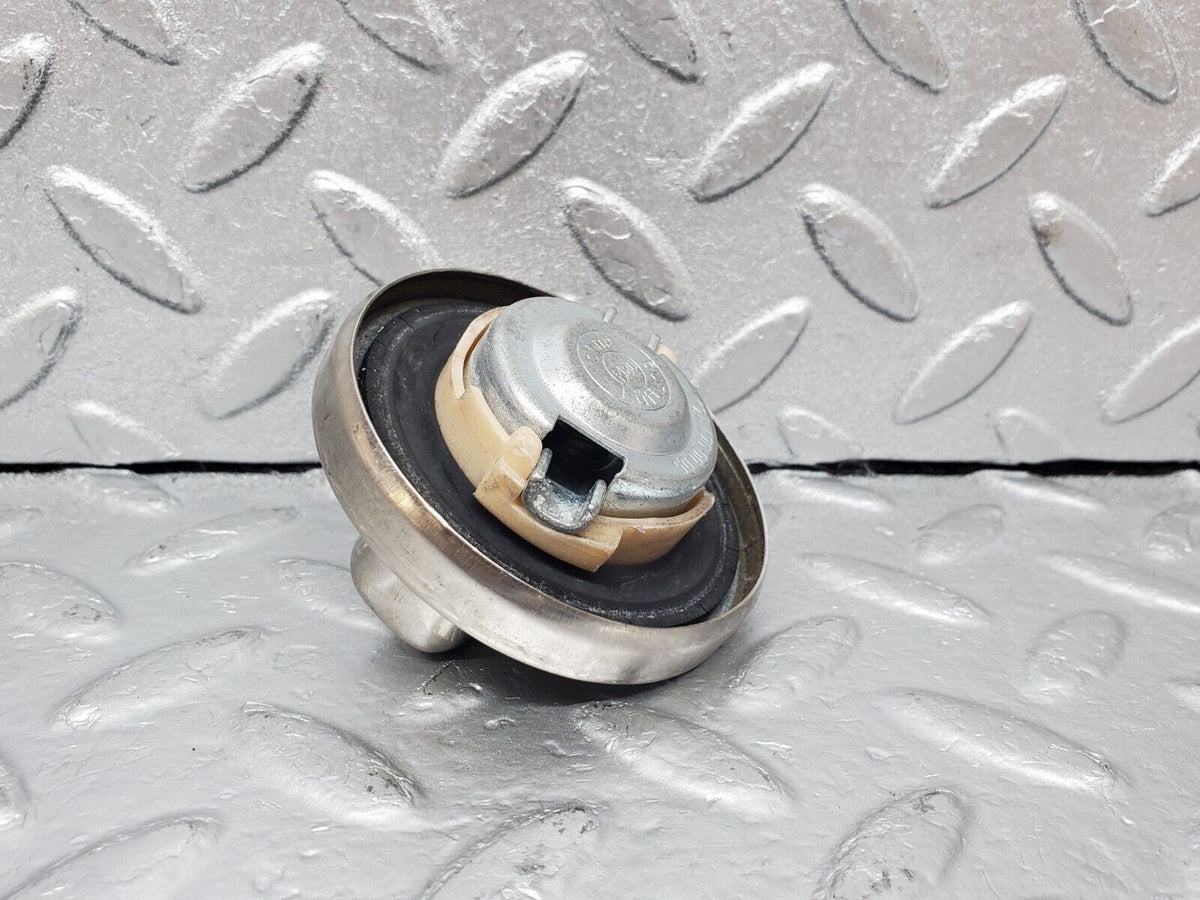 44826 Mercedes-Benz W124 220E Fuel Tank Cap A1244700005