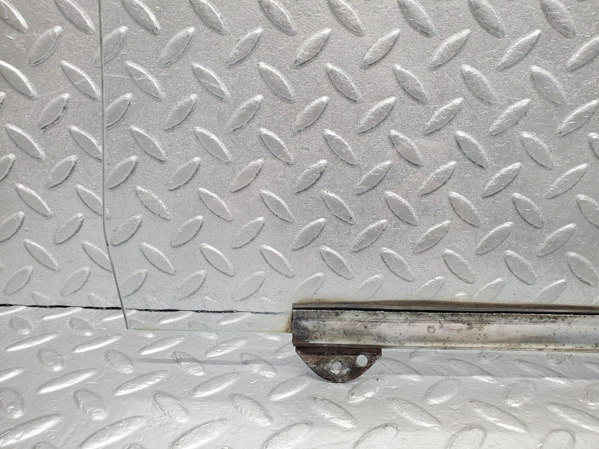 48491 Mercedes-Benz W108 Rear Left Door Window Glass
