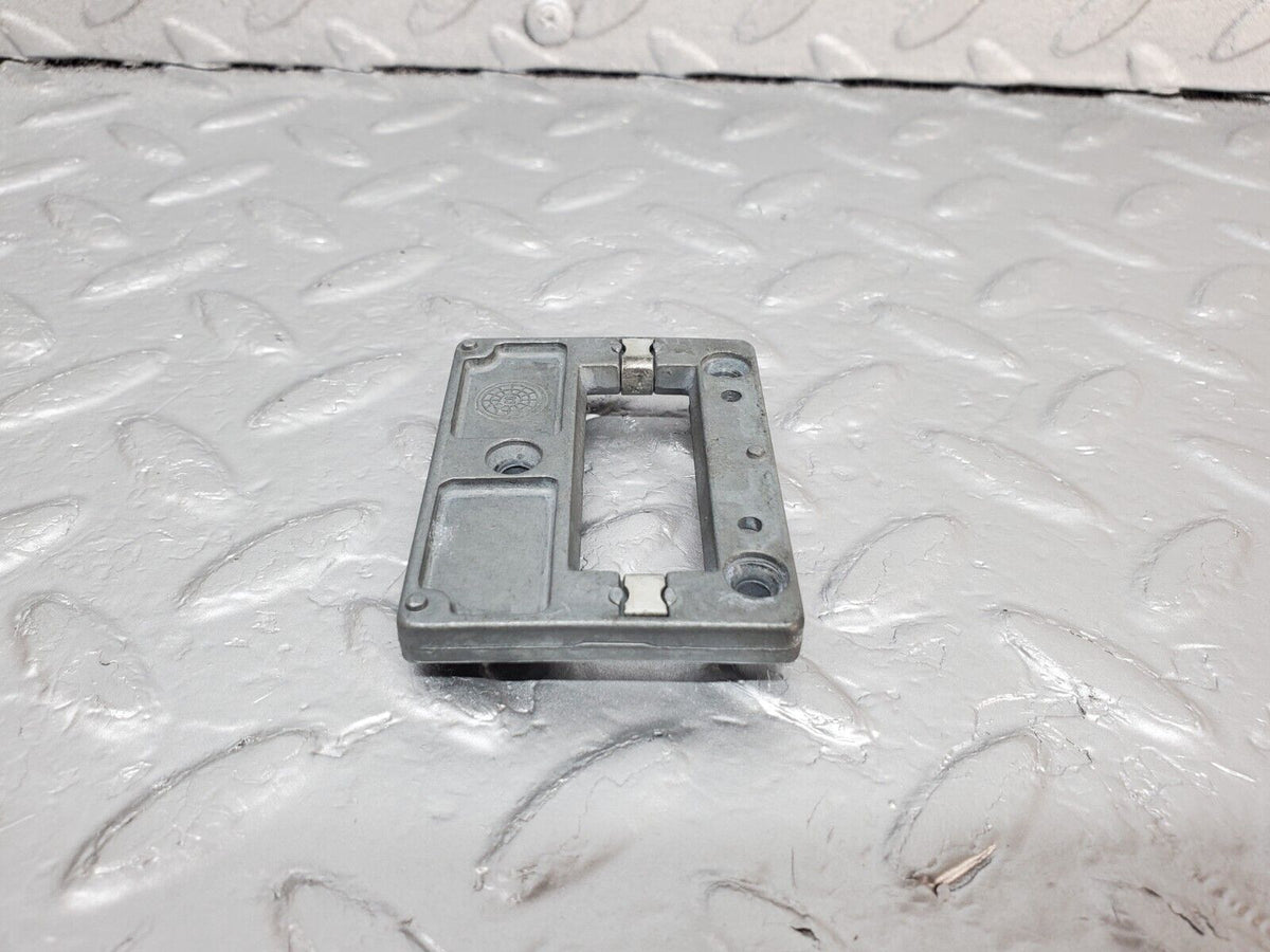 44666 Mercedes-Benz W124 220E Rear View Mirror Bracket A2018100011