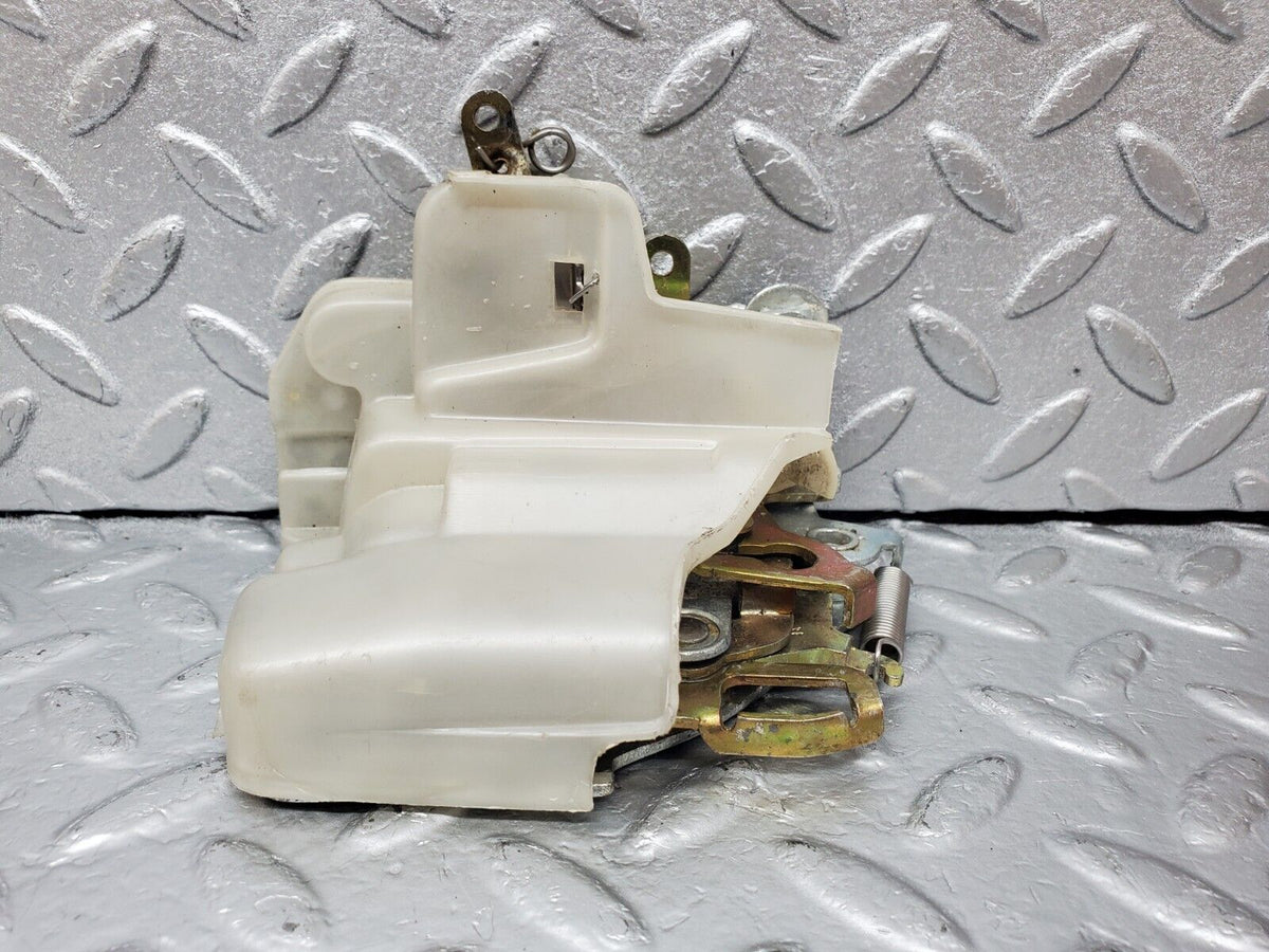 45620 Mercedes-Benz W126 420SE Front Right Door Lock Mechanism A1237230208