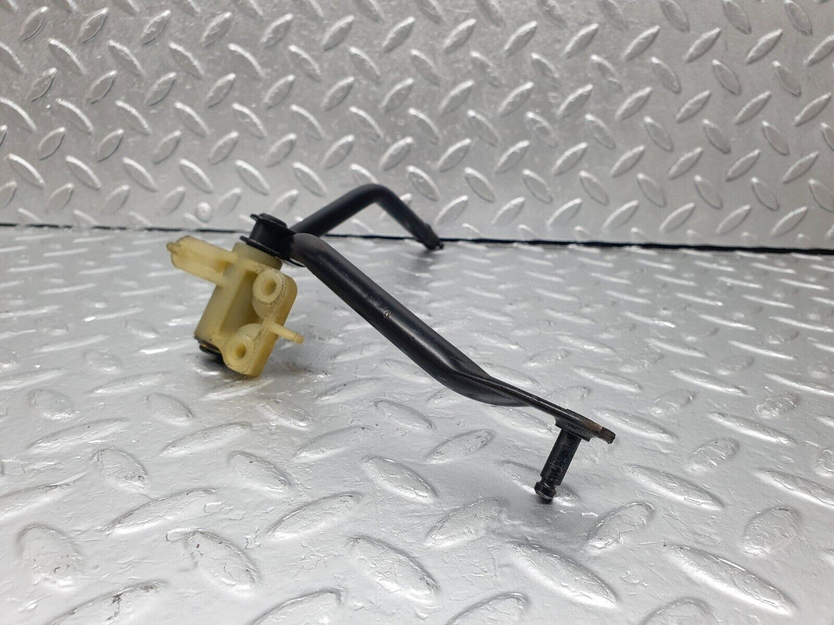42815 Mercedes-Benz W201 190 2.0L Accelerator Pedal Linkage A2013010218