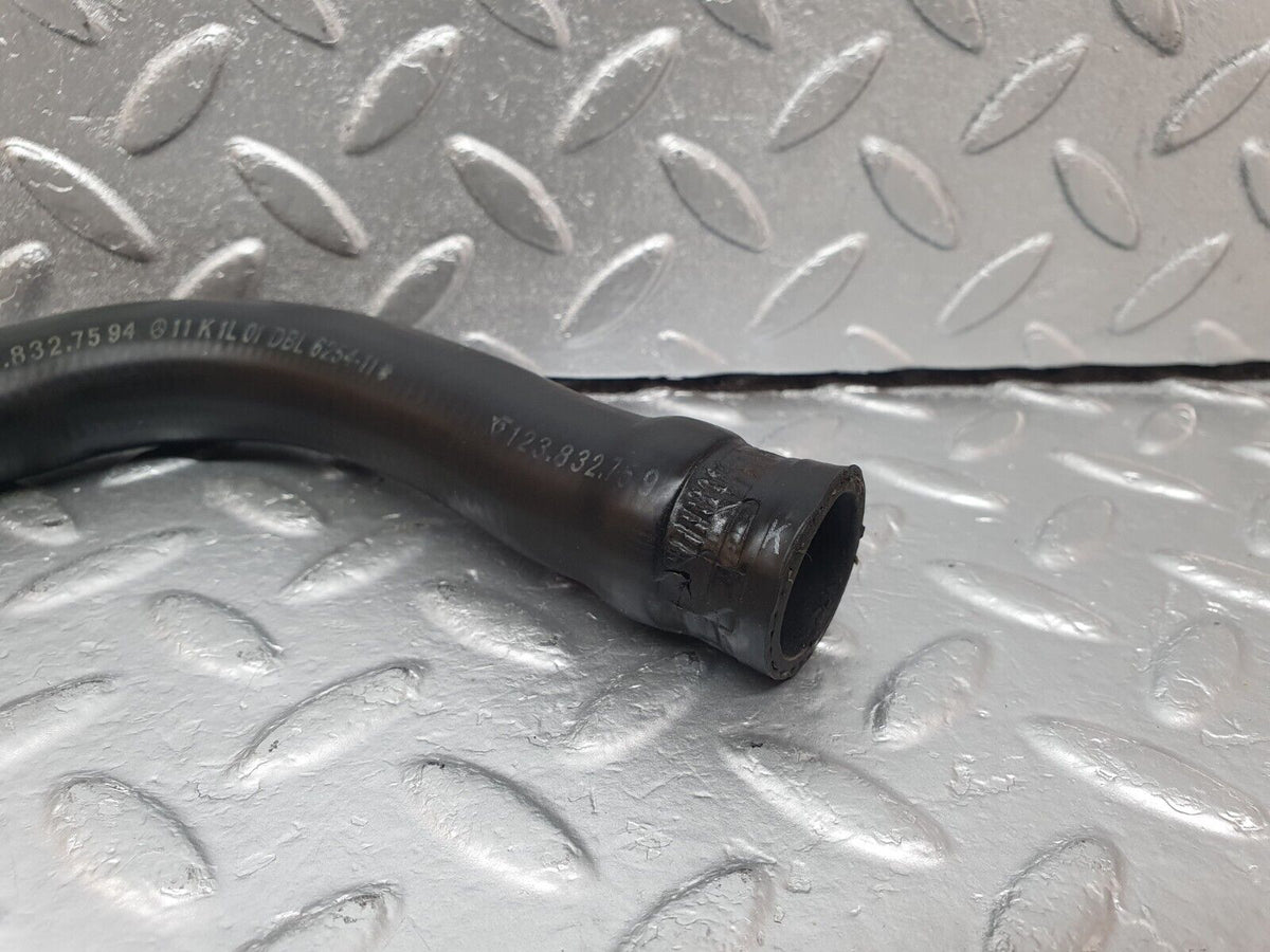 42811 Mercedes-Benz W201 190 2.0L Radiator Hose A1238327594
