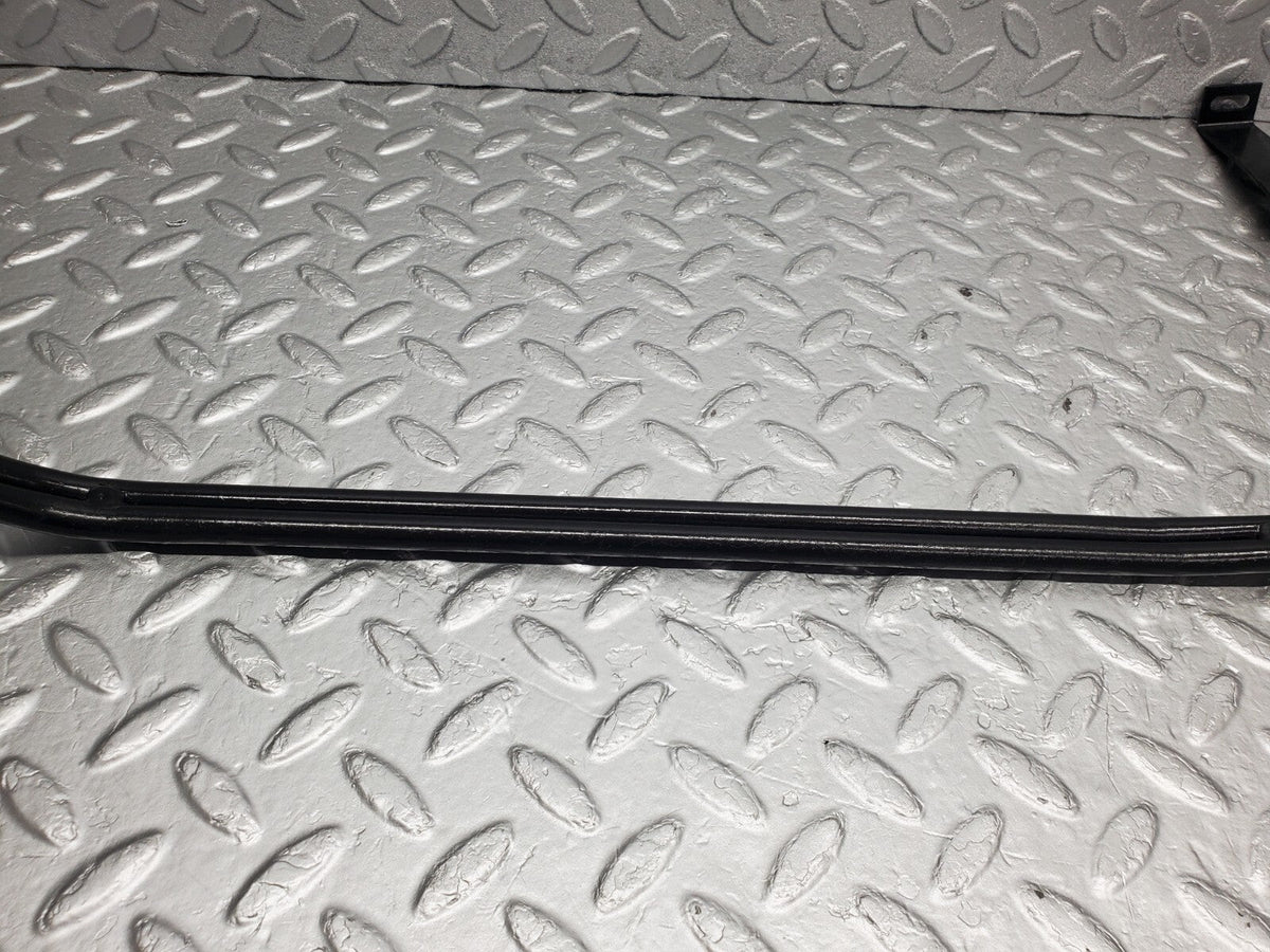 48963 Mercedes-Benz A124 320E Cabriolet Oil Cooling Pipe