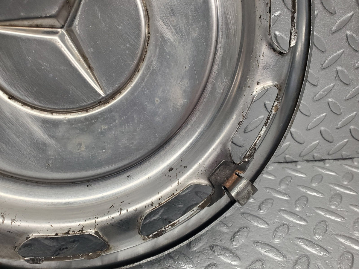 50851 Mercedes-Benz W108 280SE 3.5 Wheel Trim Hub Cap 14"
