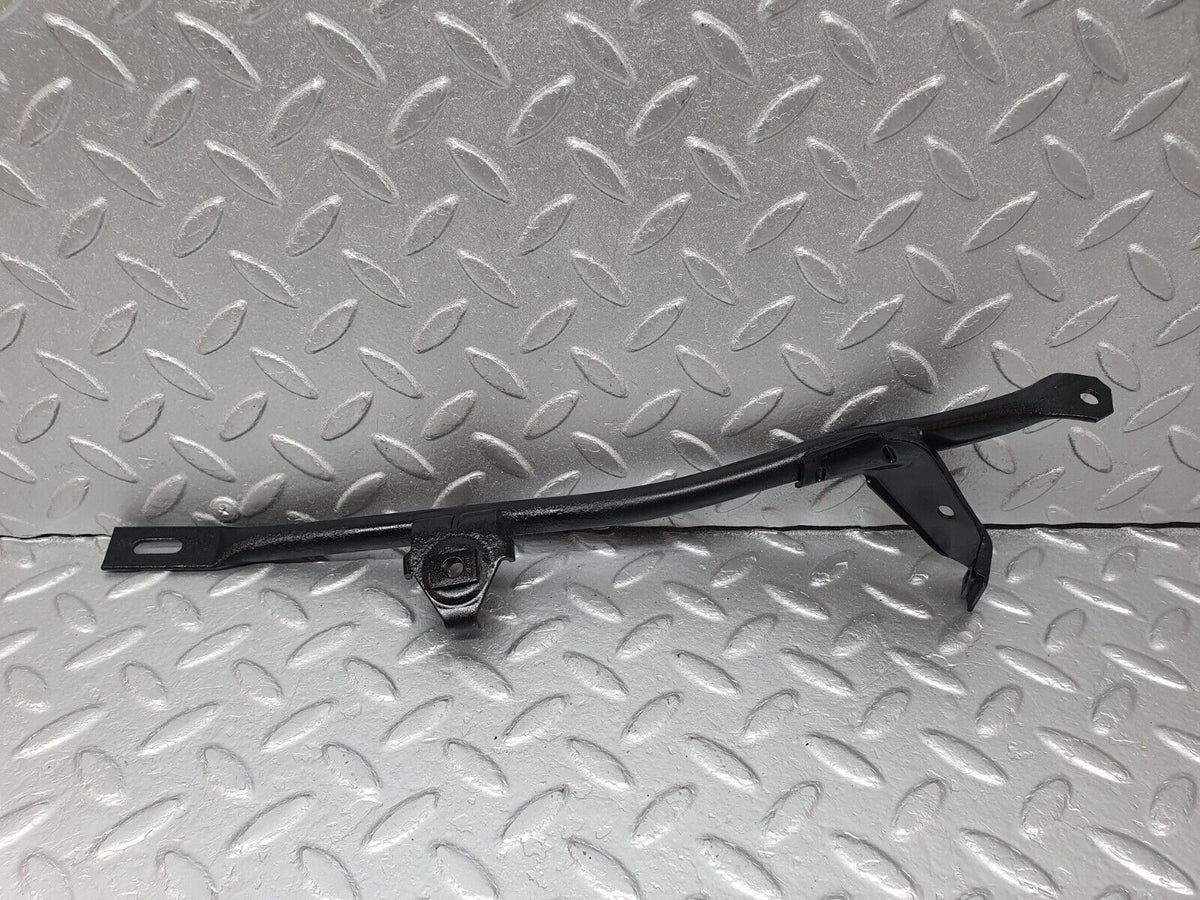 41507 Mercedes-Benz W124 200E Horn Bracket