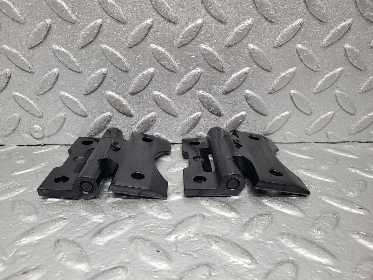 46570 Mercedes-Benz C123 280CE Coupe Door Hinge Pair Right Side A1237200037