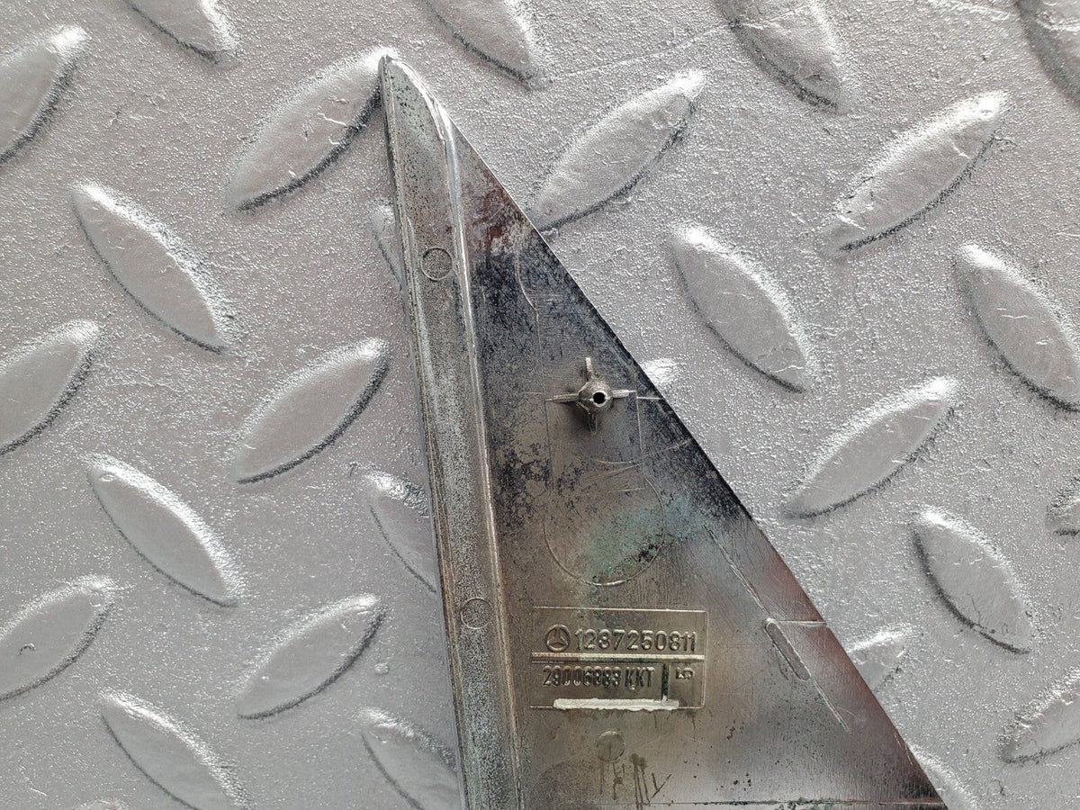 48663 Mercedes-Benz W123 Mirror Triangle Chrome Cover Right A1237250811