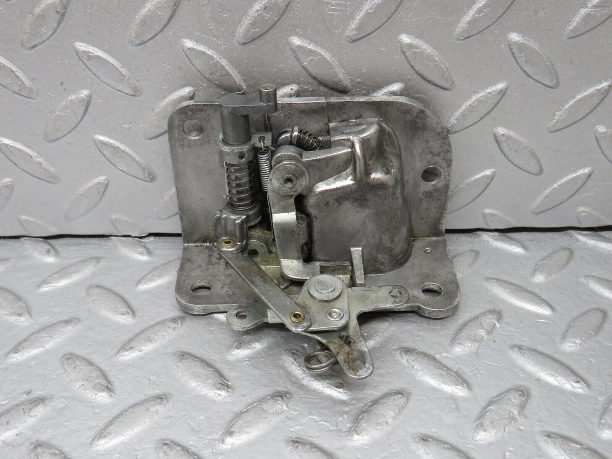 35830 Mercedes-Benz W108 Front Right Door Lock Mechanism