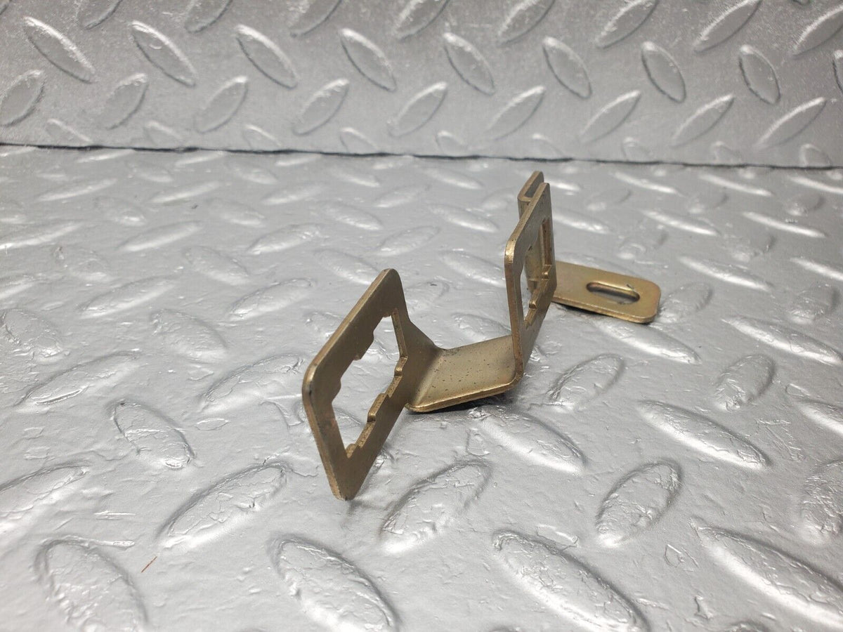 47200 Mercedes-Benz R129 320SL Coupe Relay Bracket