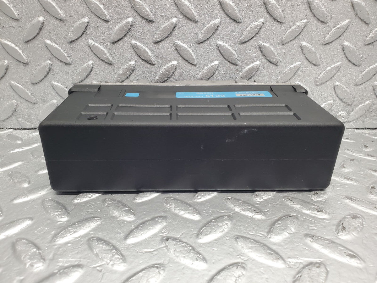 51320 Mercedes-Benz W124 ABS Control Unit Bosch A0055455132 0265101020
