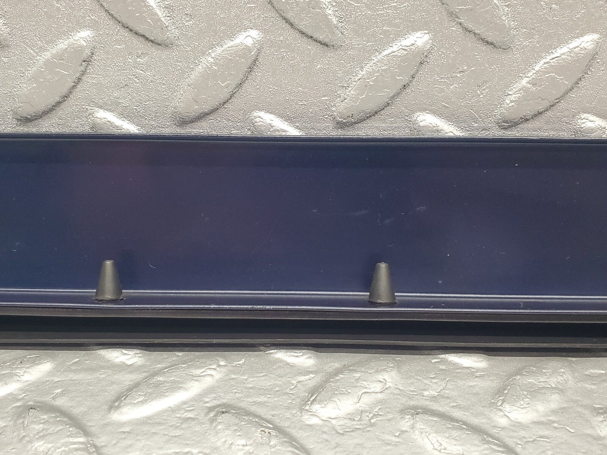 48954 Mercedes-Benz A124 320E Cabriolet Under Headlight Trim Right